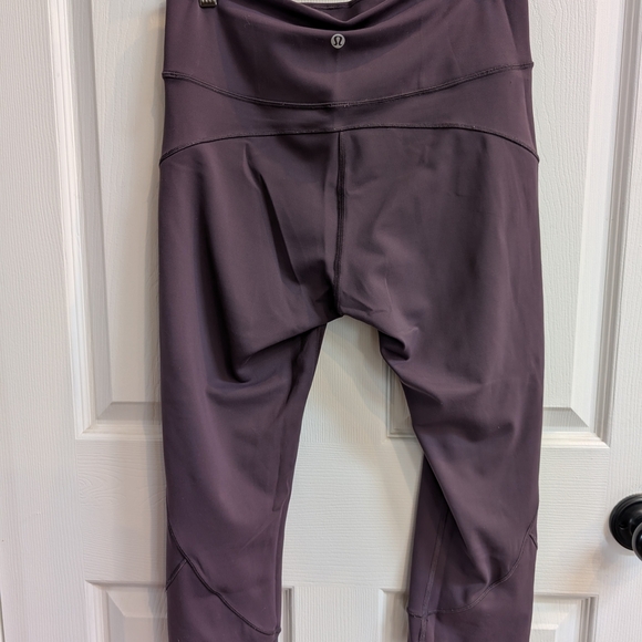 Lululemon In movement Crop Leggings - Picture 6 of 11